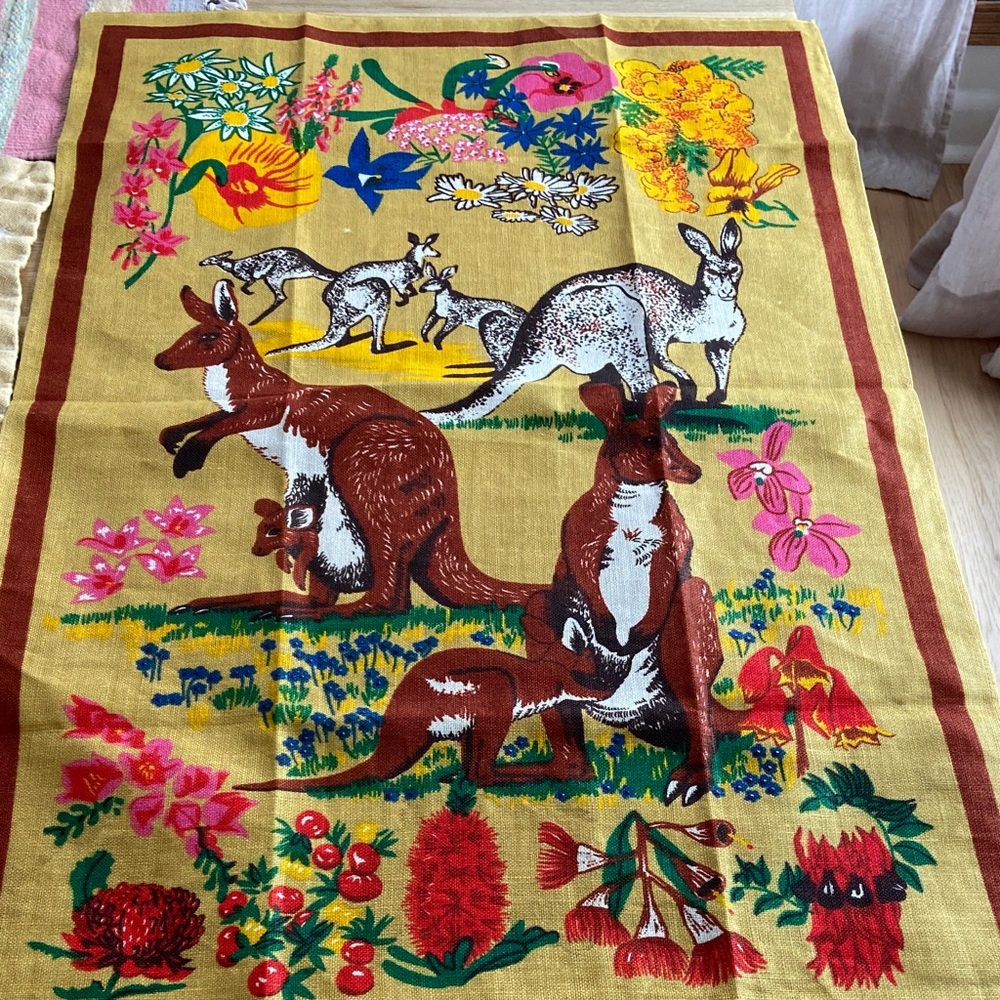 Australia Souvenir Pure Linen Fast Colours Tea Towel designed by Citer Australia